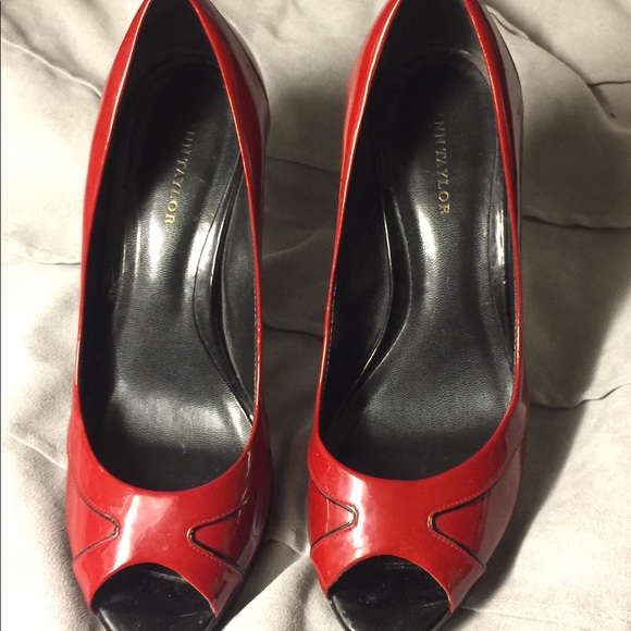 Ann Taylor Shoes - Ann Taylor red patent heel peep toe